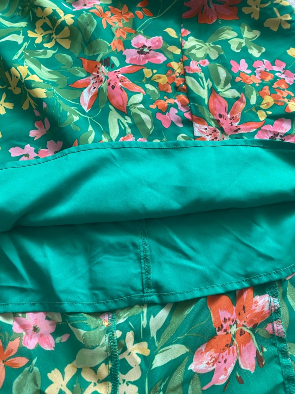 Vince Camuto size 4 high neck sleeveless dress - Picture 8 of 9